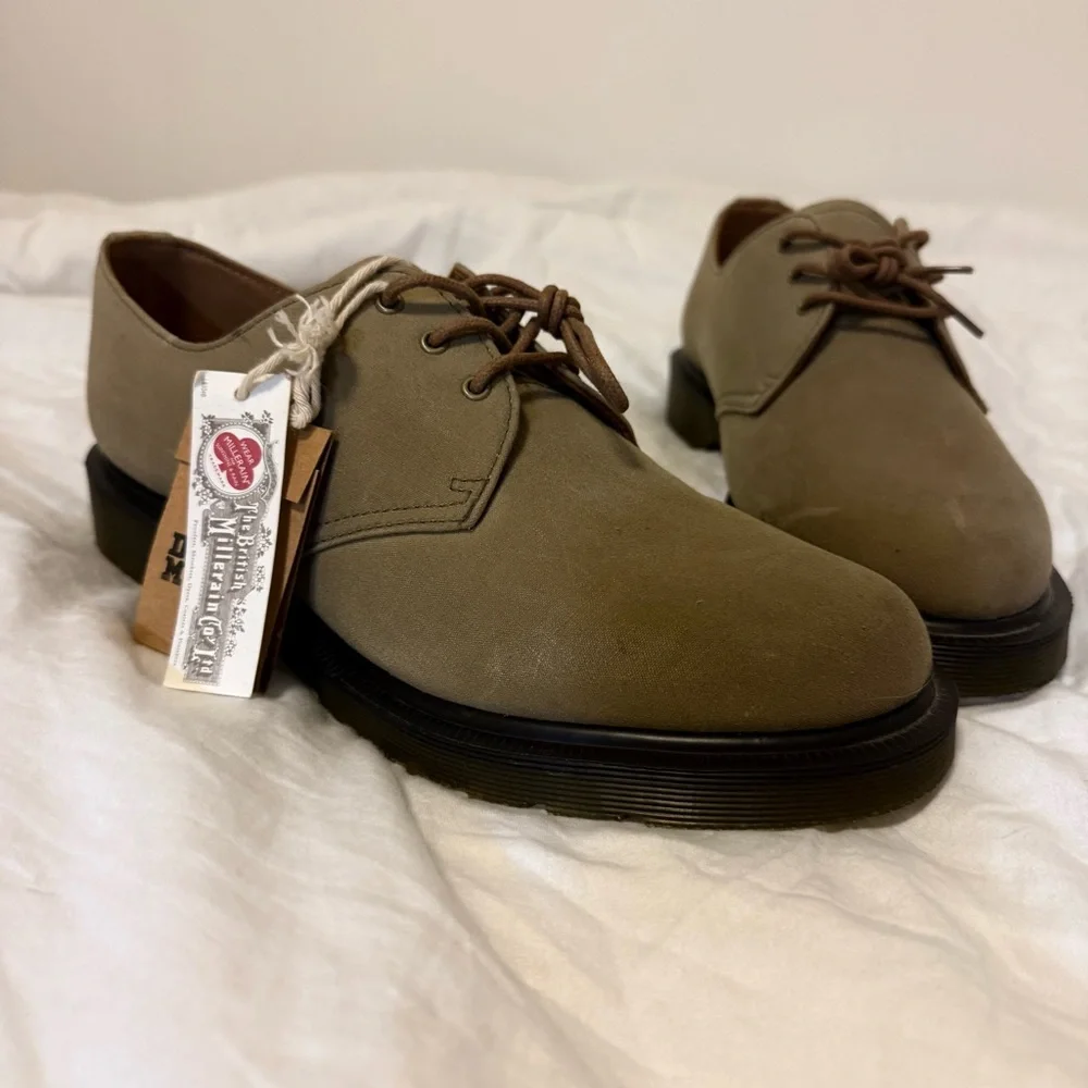 NWT Dr. Martens khaki canvas oxfords - Picture 2 of 9